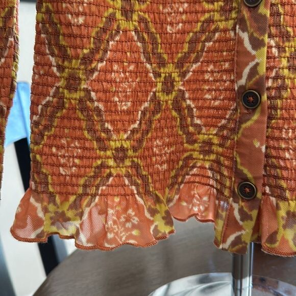 NWOT Free People Caught a Feeling Button Down Long Sleeves S Slim Fit Smocked - Picture 8 of 15